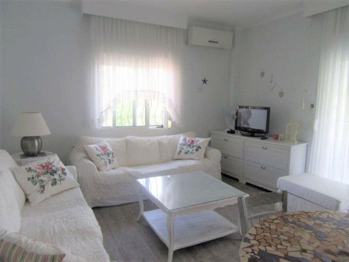 Pefkohori Apart. Near The Beach With Indor Parking And Yard Dış mekan fotoğraf